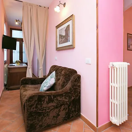 Only 10 Metres From The Shores Of Lake Maggiore Дом отдыха