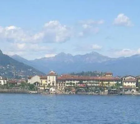 Only 10 Metres From The Shores Of Lake Maggiore Дом отдыха